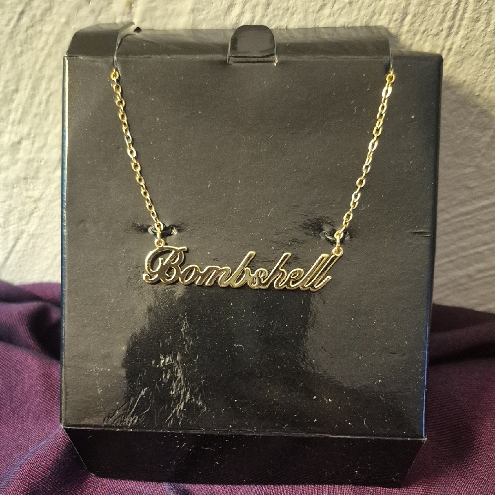 Victorias Secret Bombshell Necklace Gold Color Spellout New No Box